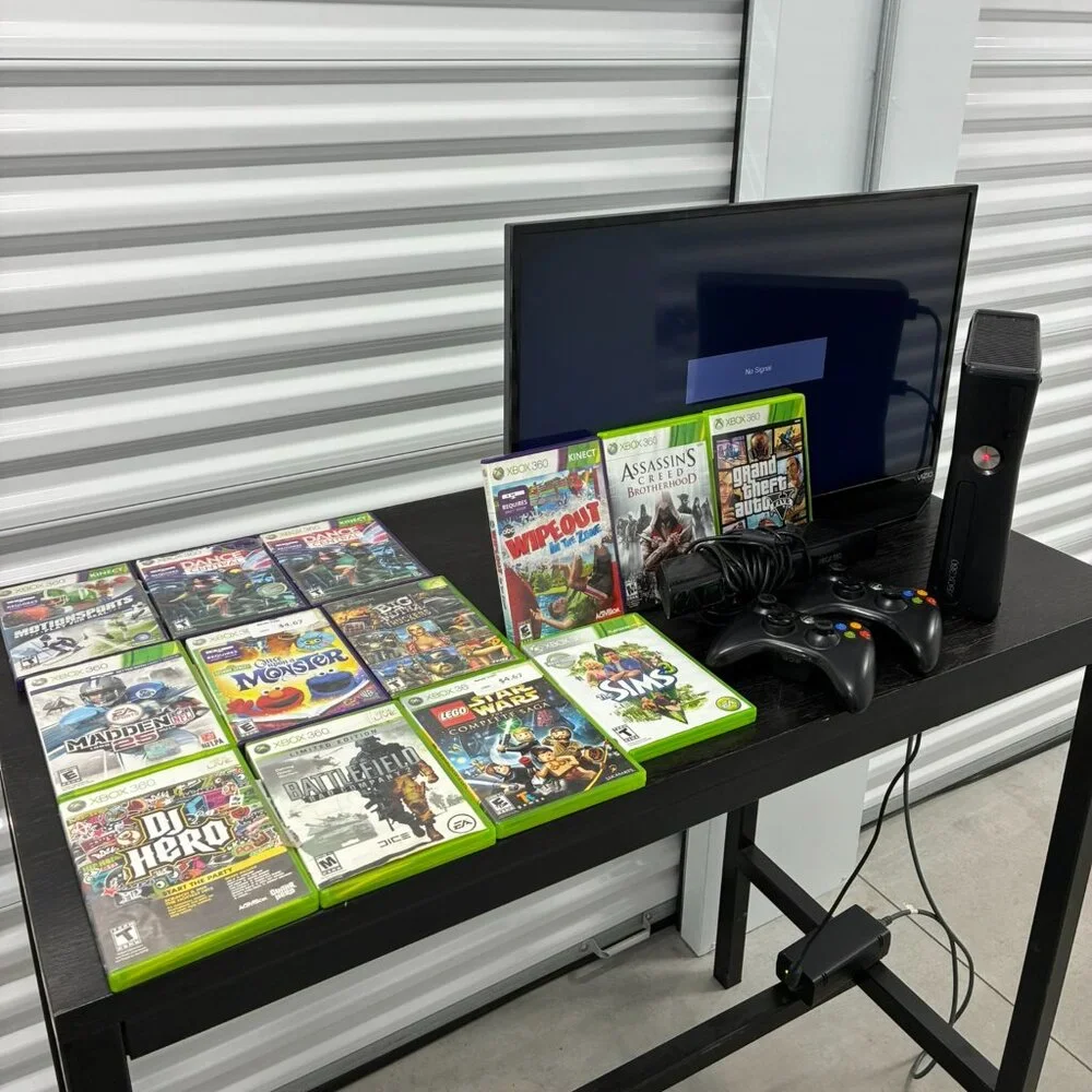 Xbox 360 S Slim 1439 Console Huge Lot For Parts Repair 13 Games 2 Controllers